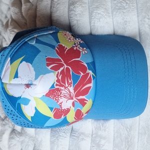 Blue floral trucker hat by Roxy